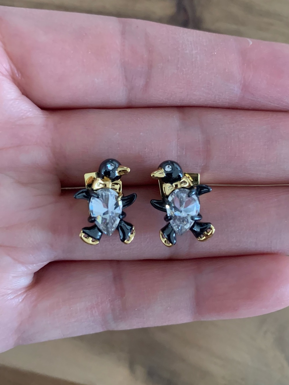 Alexis Bittar skating penguin earrings NWOT